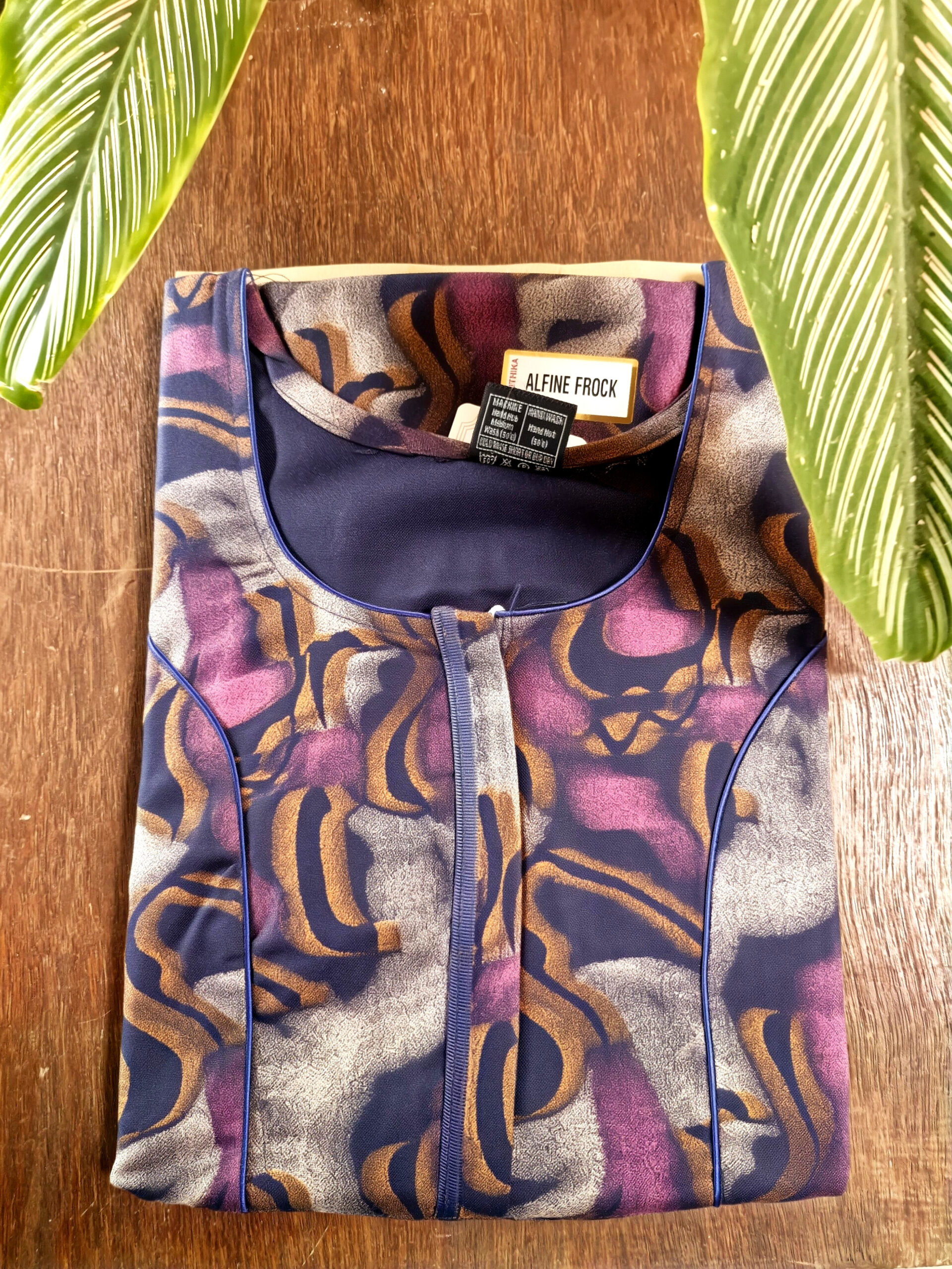 auto draft alpine nighty navy blue multi color printed with zip